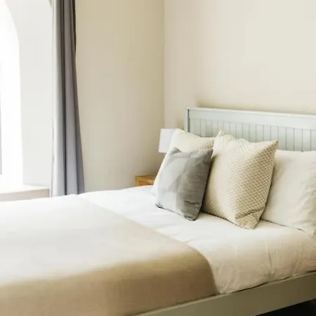 Oculus House - Luxe Riverside 2-bed - Next To Harbour & Cafes Apartment